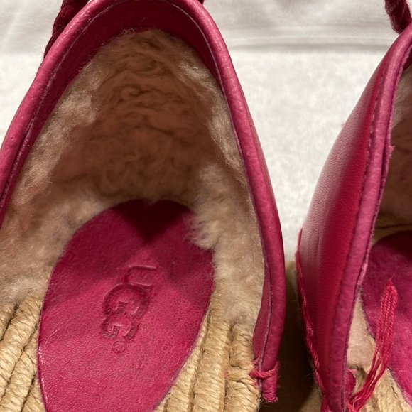 Gently used UGGs size 9 style is Libbi - Picture 8 of 11